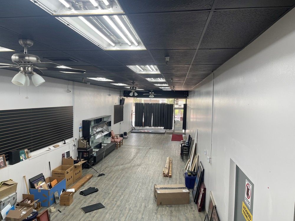 High Exposure Retail/Office Building in Downtown Fresno: 1922 Tulare St, Fresno, CA 93721